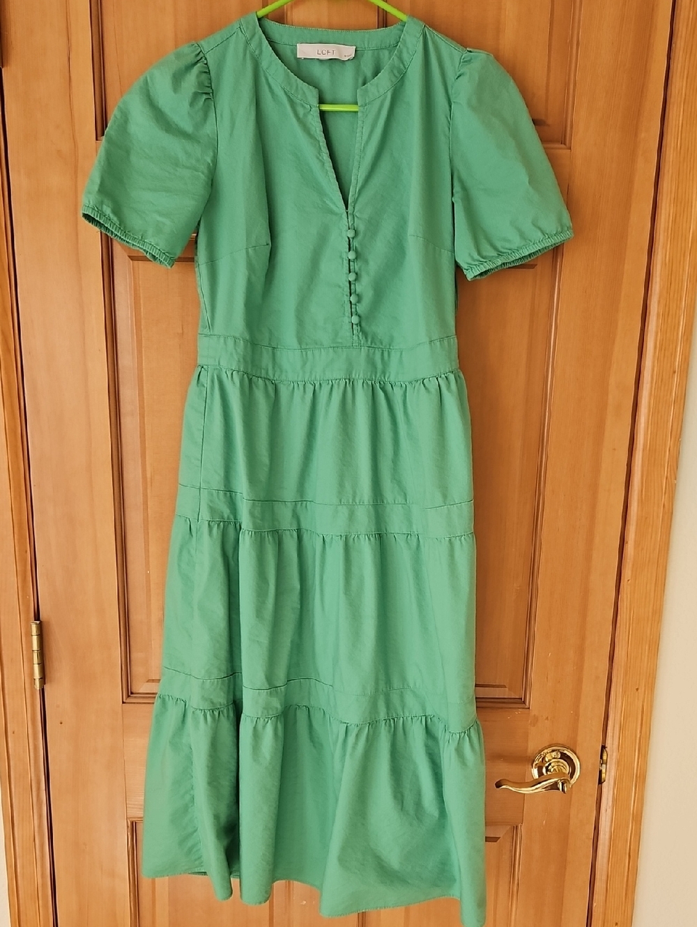 LOFT Kelly Green Tiered Midi Dress with Button Placket